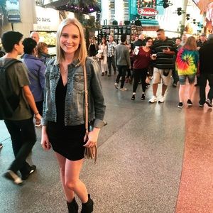 Meet your Posher, Ashlee